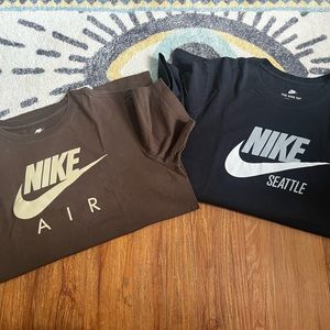 2 pack of Nike tshirts